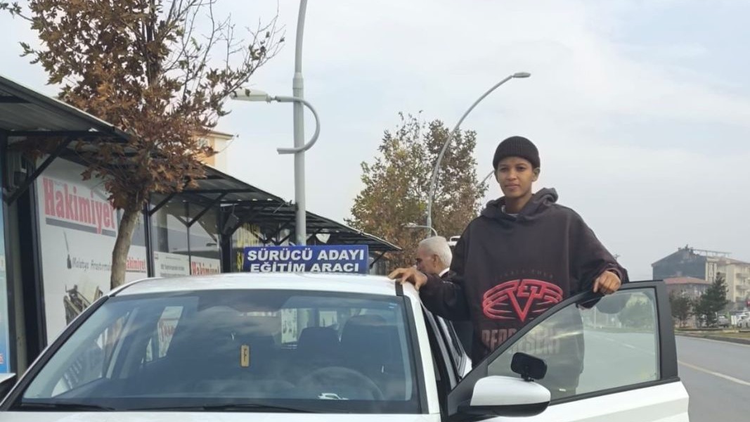 Milli basketbolcu Melissa Vargas ehliyetini Malatya’dan aldı