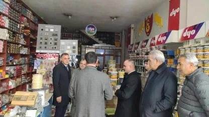 AK Parti Erciş'ten Latifiye Mahallesi Esnafını Ziyaret Etti