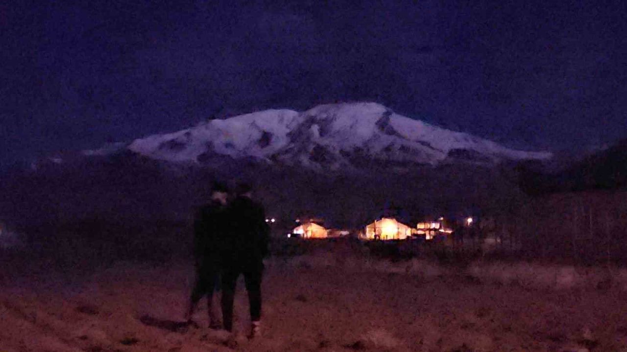 Süphan Dağı’nda görsel şölen