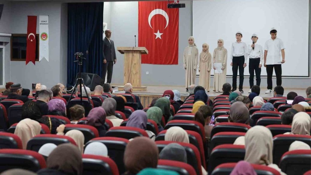 Üç aylar programında Ahıska Türkleri ve protokol bir araya geldi