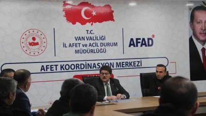 Olumsuz hava şartlarına karşı Van'da alınan tedbirler ele alındı