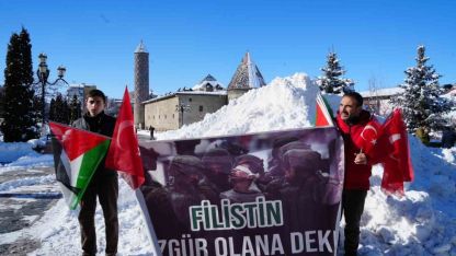 Erzurum’da şehitler için gıyabi cenaze namazı
