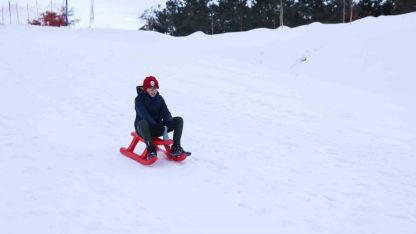 Atatürk Üniversitesi’nde kış coşkusu kampüse taşındı: Atakışpark öğrenci merkezi sezonu açtı
