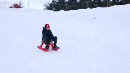 Atatürk Üniversitesi’nde kış coşkusu kampüse taşındı: Atakışpark öğrenci merkezi sezonu açtı