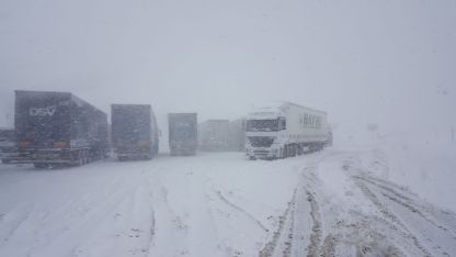 Erzincan’da kar ve tipi ulaşımı olumsuz etkiledi