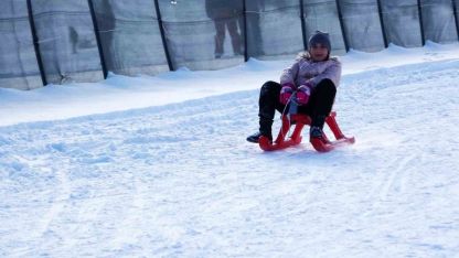 Abalı Kayak Merkezi yarıyıl tatilinde çocuklarla şenlendi