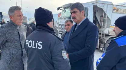 Aşkale Belediyesi’nden yolda kalan sürücülere sıcak ikram