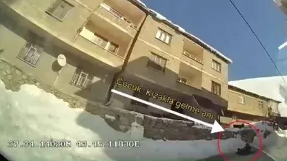 Kızakla kayarken otobüsün altına giren çocuk hayatını kaybetti