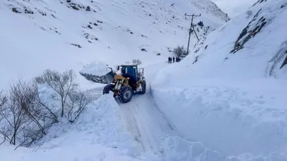 Van’da zorlu hasta kurtarma operasyonu