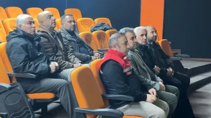 Yüksekova’da hayvan nakliyecileri ve celeplere ’refah’ eğitimi