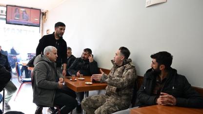 Ağrı İl Emniyet Müdürü Önder’den Esnaf ve Vatandaşlara Ziyaret