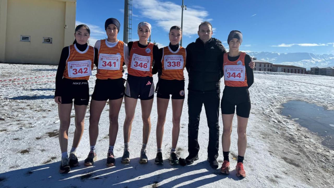 Ağrı Spor Lisesi Genç Kızlar Kros Takımı Türkiye Şampiyonası Yolunda