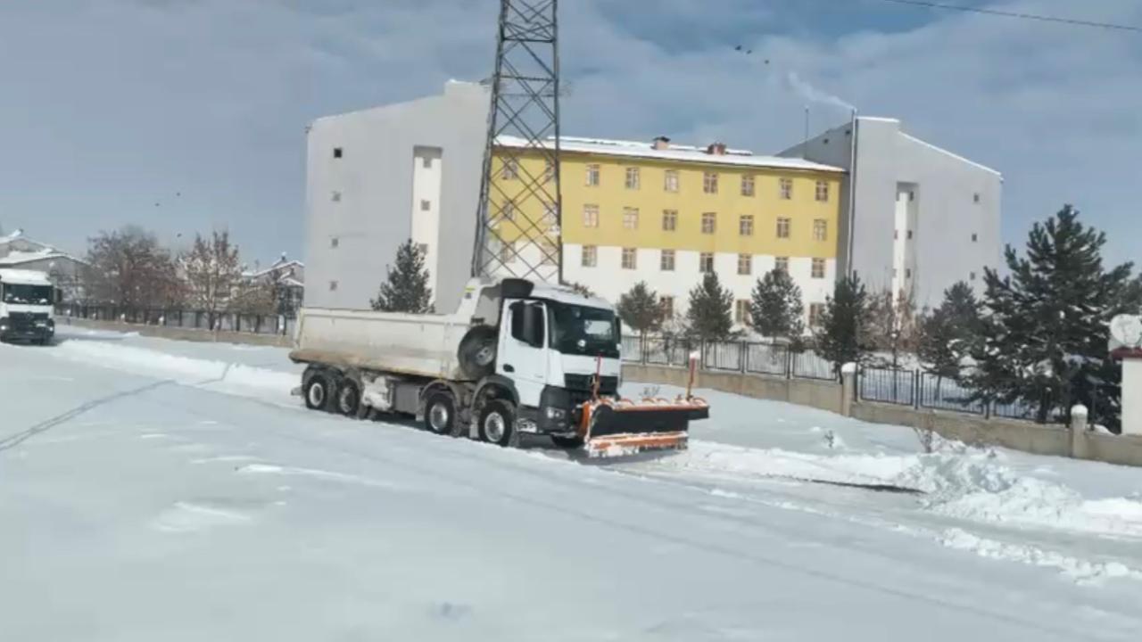 Ağrı’da 563 Köy Yolu Ulaşıma Açıldı