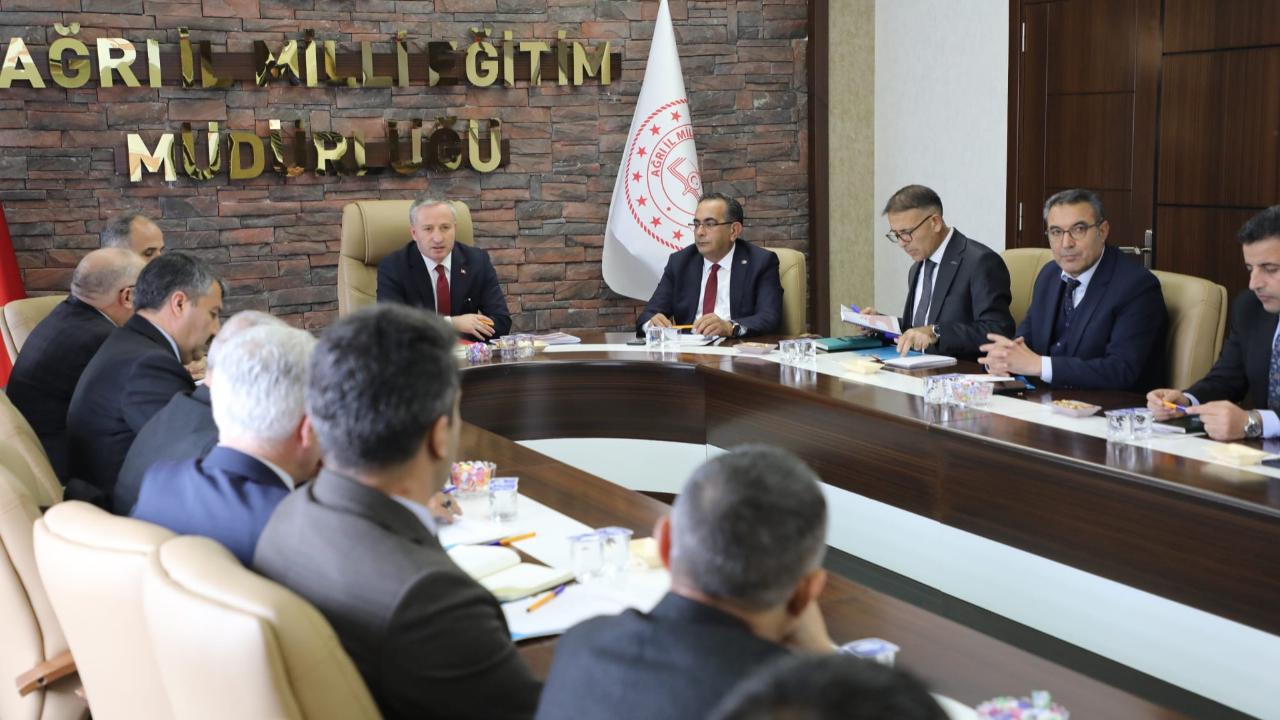 Ağrı’da eğitimde ikinci dönem planlaması toplantısı