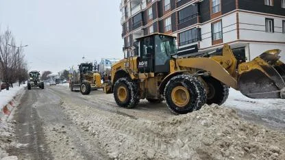 Ağrı’da ekipler yaya ve araç güvenliği için sahada
