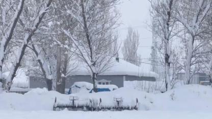 Ağrı’da gece boyunca yoğun kar yağışı etkili oldu