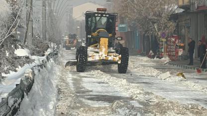 Ağrı’da kar mesaisi devam ediyor