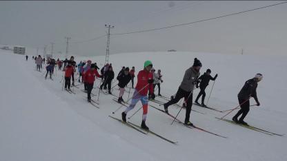 Ağrı’da kayaklı koşu sporcuları eksi 30 derecede yarışlara hazırlanıyor