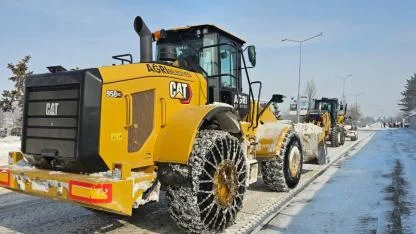 Ağrı’da Taziye Evleri Önlerinde Kar Temizliği Sürüyor