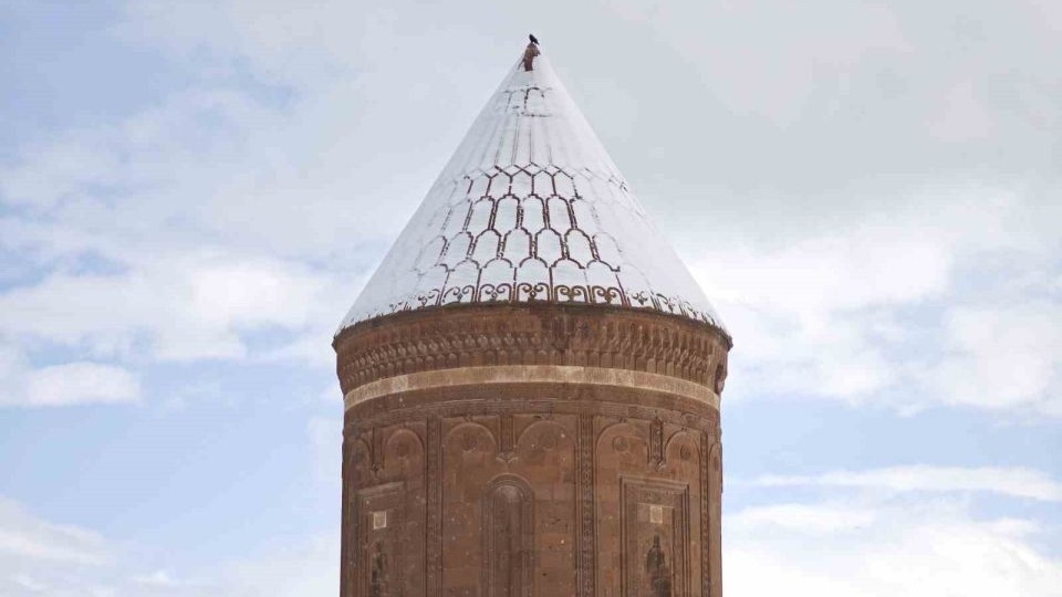 Ahlat’ta masalsı kış manzaraları