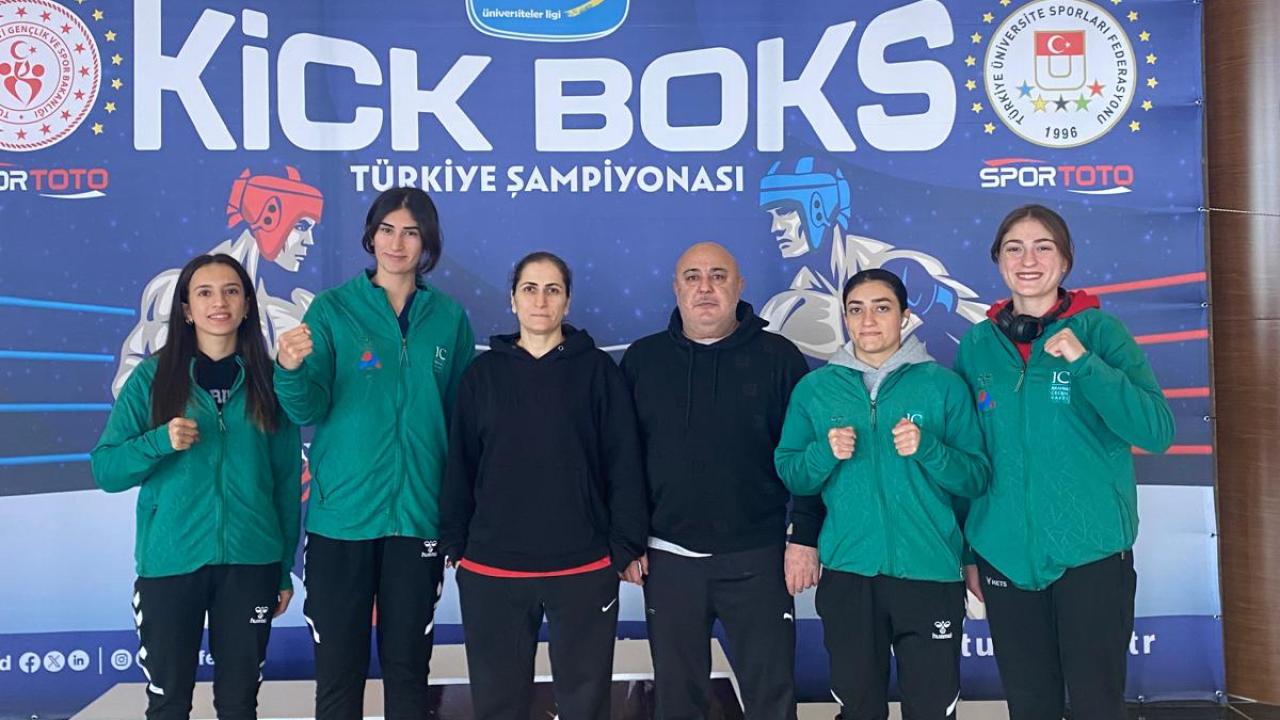AİÇÜ Kick Boks Takımı’ndan Türkiye başarısı