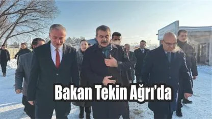 (Videolu Haber) Bakan Tekin Ağrı’da Öğrencilerin Karne Sevincine Ortak Oldu