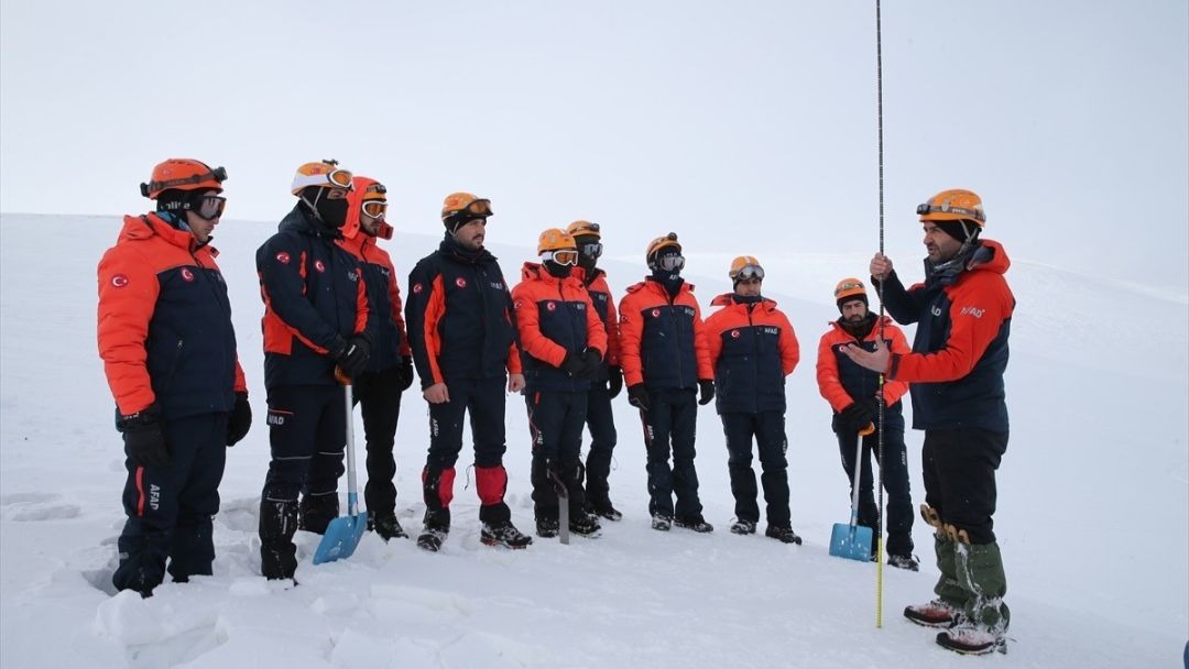 Çığ riskine karşı bölgesel AFAD eğitimi Van’da başladı