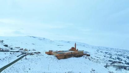 Doğu’nun İncisi İshak Paşa Sarayı Kış Manzarasıyla Mest Etti