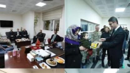 Erciş Kaymakamı Murat Karaloğlu 2026’nın İlk Bebeğine Hayırlı Olsun Dileğinde Bulundu