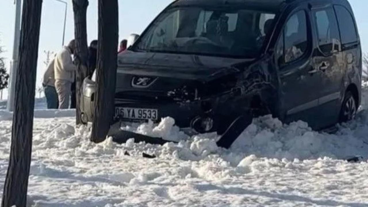 Erciş’te Kar ve Buzlanma Kazaya Neden Oldu: 2 Yaralı