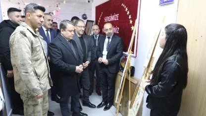 Gençlerin el emeği eserleri Eleşkirt’te sergilendi