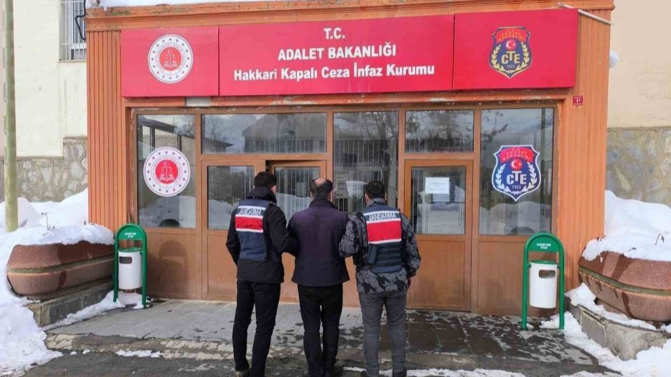 Hakkari’de 9 yıl 9 ay hapis cezası bulunan şahıs yakalandı