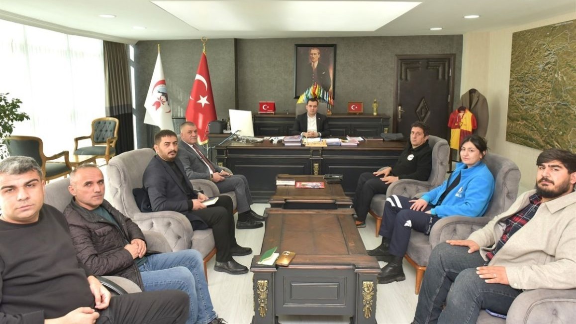 Hakkari’de kar tedbirleri görüşüldü