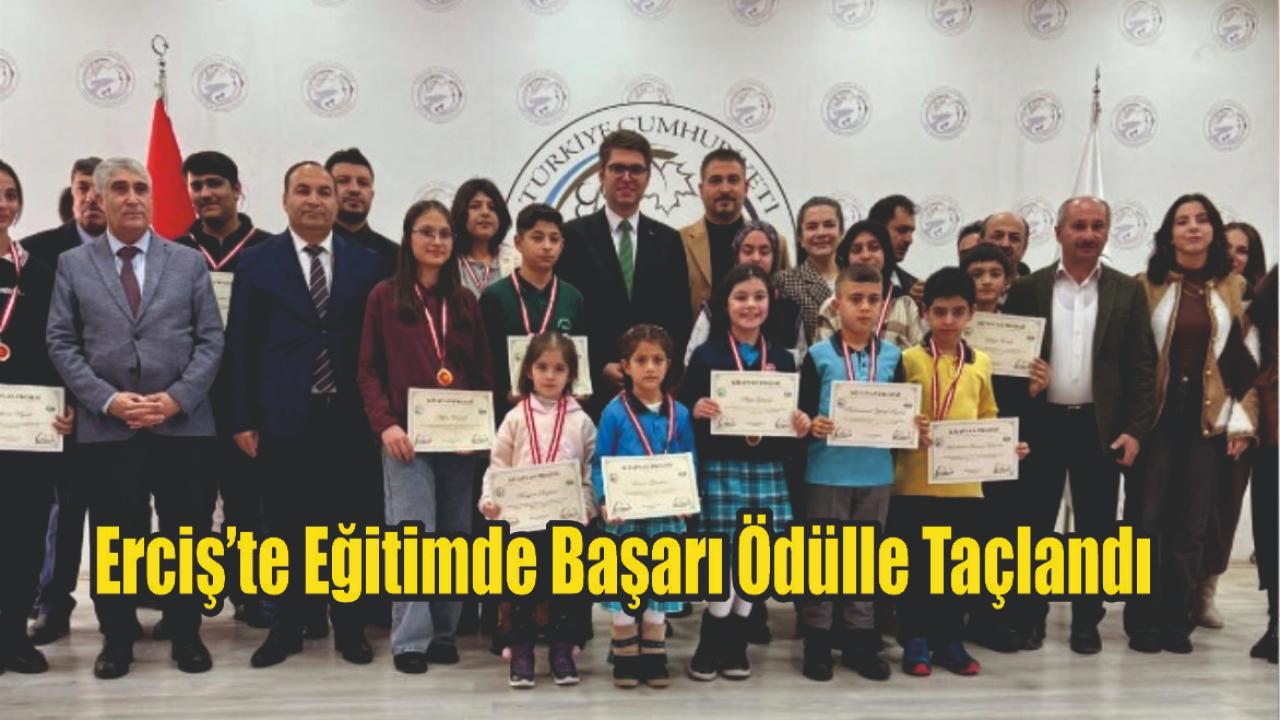 Hüsnü Özyeğin Ortaokulu Öğrencileri İlçe Başarılarıyla Gururlandırdı
