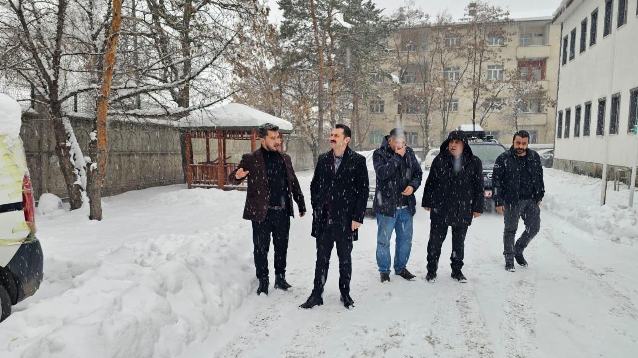 Tutak Kaymakamı Coşkun, Sağlık Hizmetlerini Yerinde İnceledi