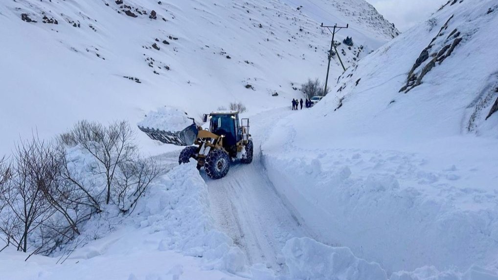 Van’da zorlu hasta kurtarma operasyonu