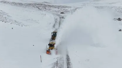 Van’da 53 yerleşim yerinin yolu kapalı