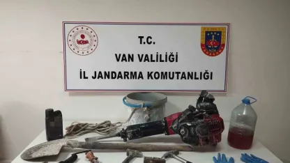 Van’da kaçak kazı yapan 4 kişiye adli işlem yapıldı