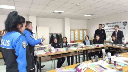 Erzincan'da "Hep Birlikte Aileyiz" projesiyle kurs açıldı