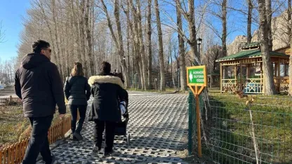 Van’da Ramazan öncesi manevi atmosfer tarihi camide yaşanıyor