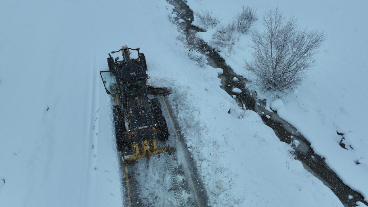 Ağrı’da 377 Köy Yolu Ulaşıma Kapandı