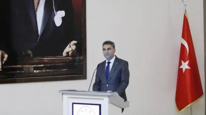 Ağrı’da gençler dijital tuzaklara karşı uyarıldı