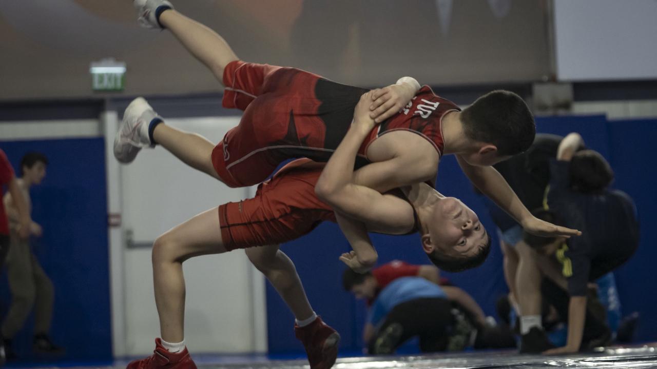 Ağrı’da Gençler Ramazan’da da Sporla Buluşuyor