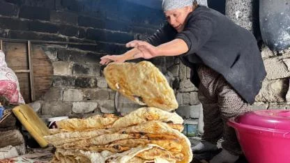 Ağrı’da Havaların Isınmasıyla Tandırlar Yeniden Yandı