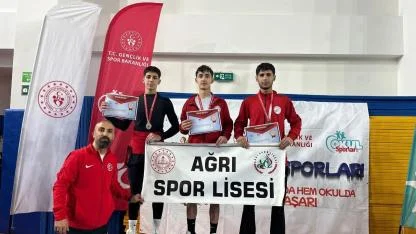 Ağrılı öğrenciler Türkiye şampiyonasında madalya kazandı