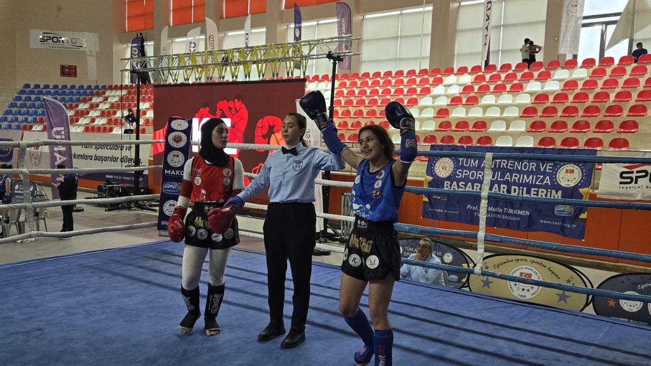 Ağrılı sporcu Muay Thai’de Türkiye şampiyonu oldu