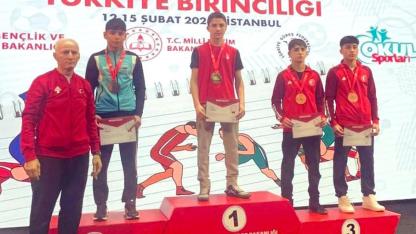 Ağrılı sporcu Şahna, Türkiye ikincisi oldu