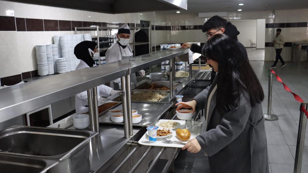 AİÇÜ’de öğrencilere Ramazan boyunca ücretsiz iftar yemeği verilecek