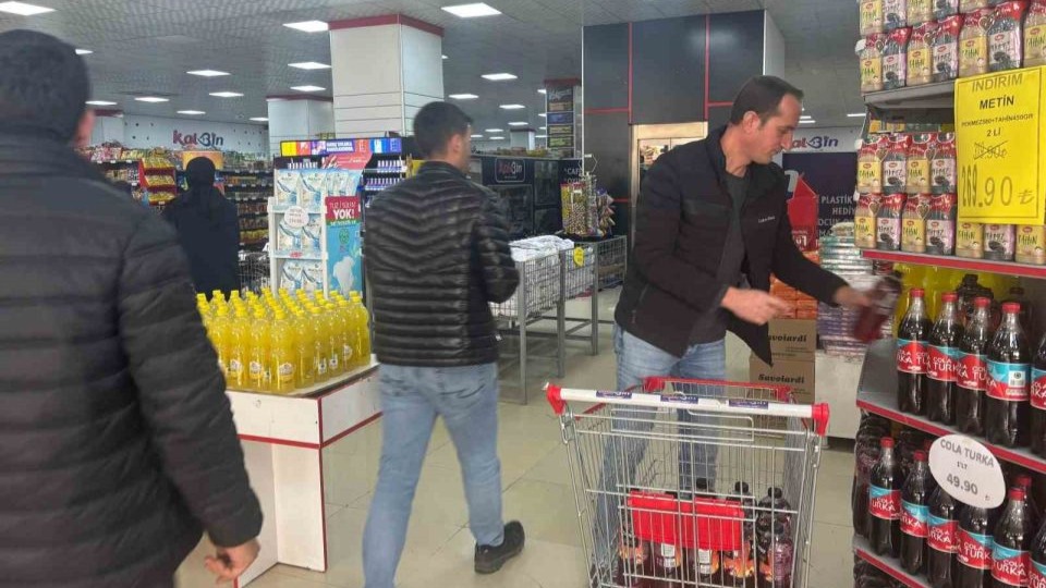 Bingöl’de Ramazan arifesinde alışveriş hareketliliği