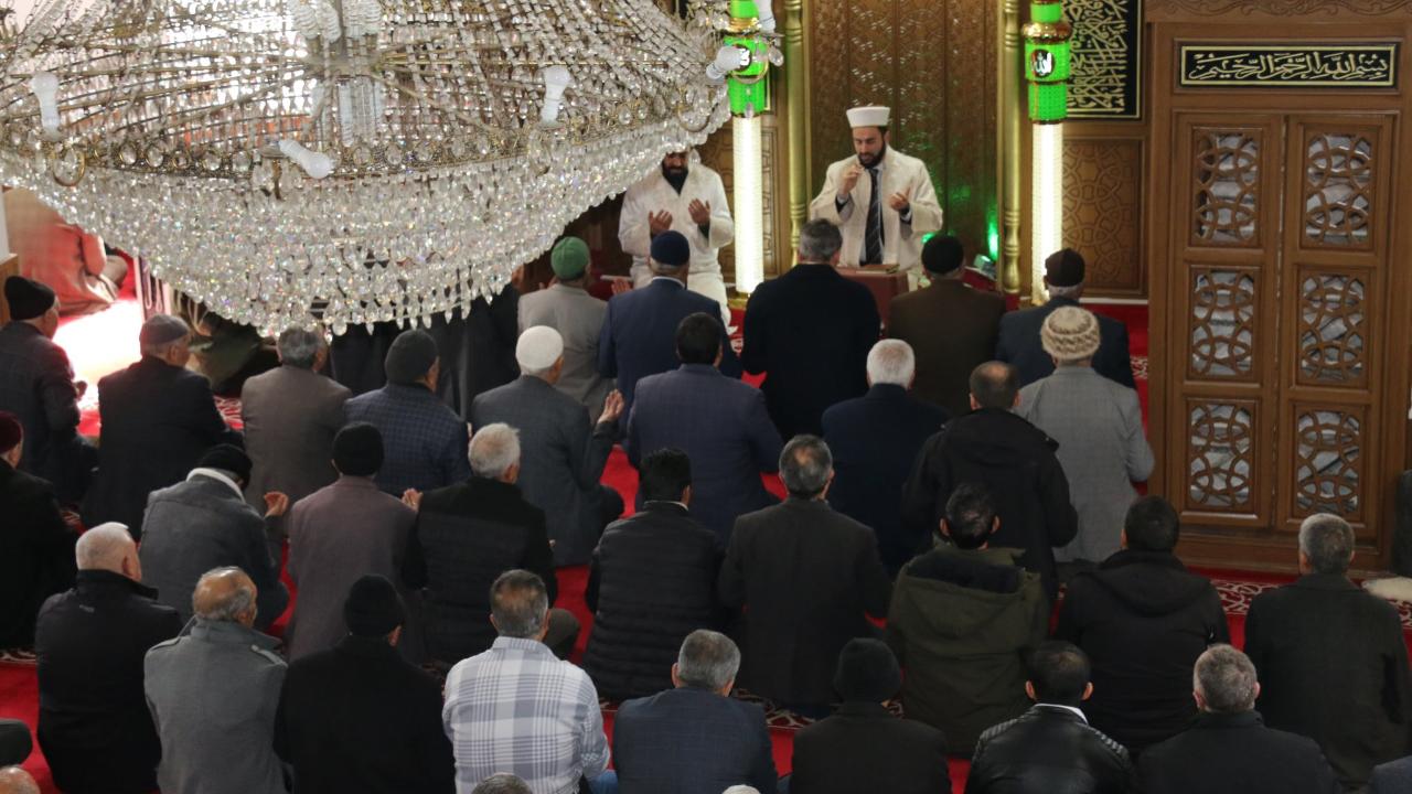 Diyadin’de Deprem Şehitleri İçin Mevlid Programı